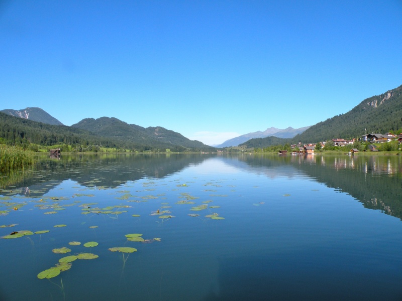 Badespaß im reinsten Natursee Europas