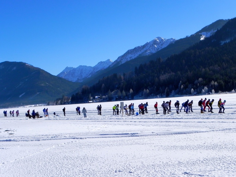 Eislaufen am Weissensee